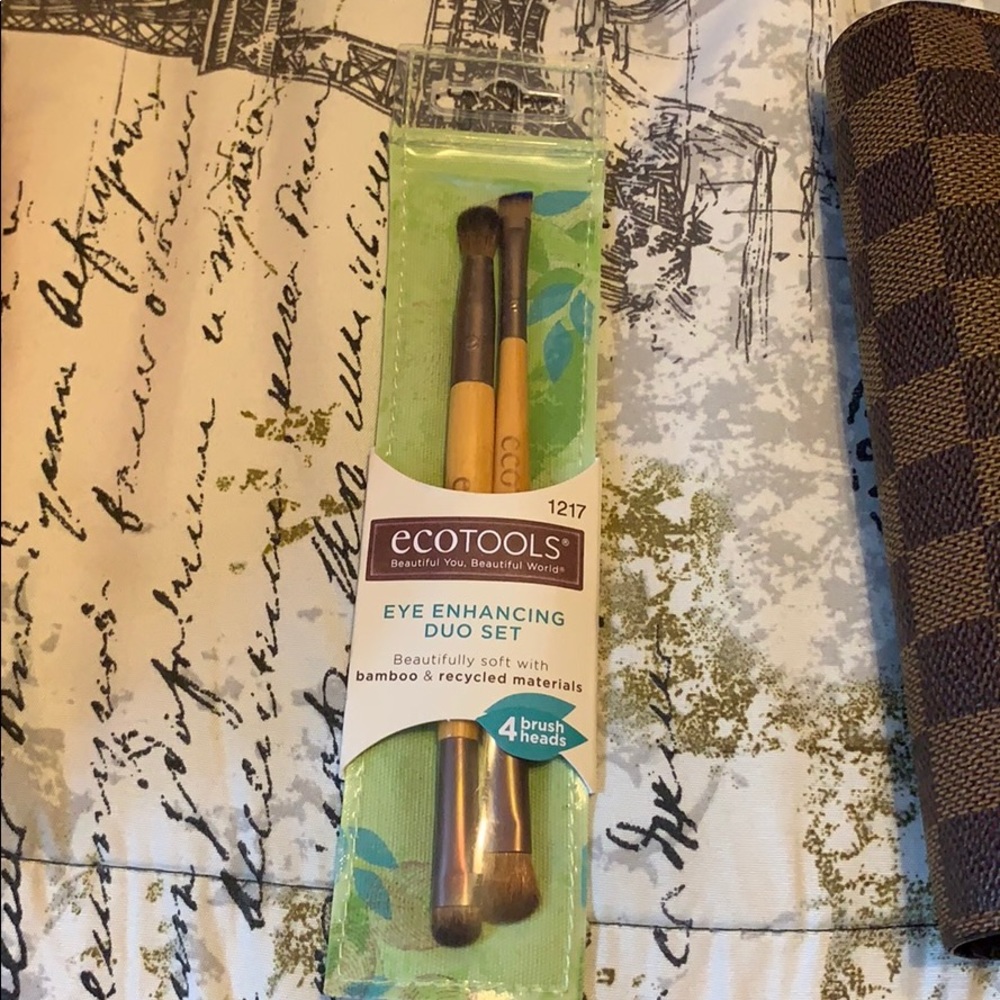 Ecotools. #1217. New. Still sealed.